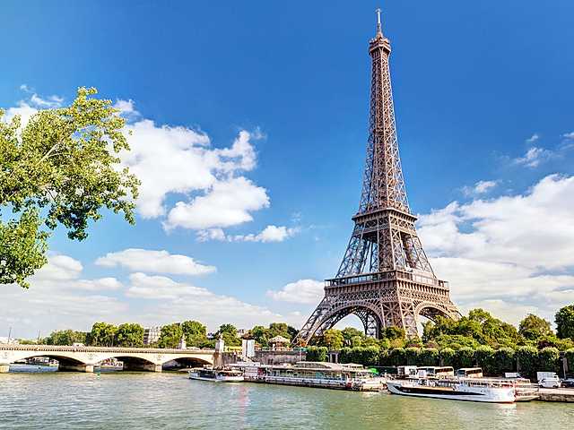 Move to Paris, France