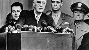 começa a Conferência de Yalta.