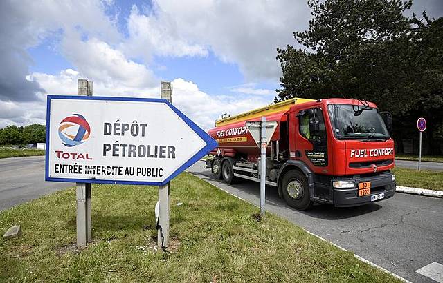 LORIENT - JNA – Mobilisation des transporteurs routiers.