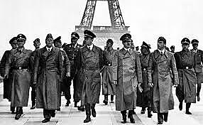 a França de Vichy é ocupada pelos alemães