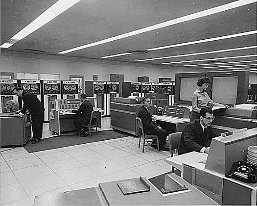 INGENIERÍA DE SOFTWARE DE LOS AÑOS 70