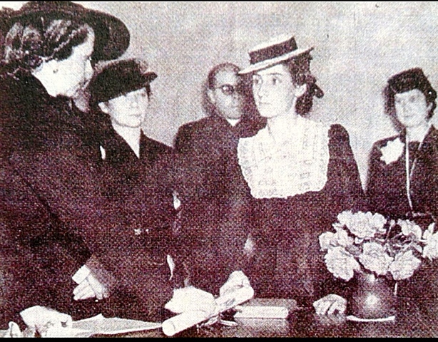 Primera escuela de servicio social