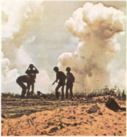 El Departamento de Guerra de Estados Unidos publica una guía para usar cartas de control en el análisis de datos de procesos.