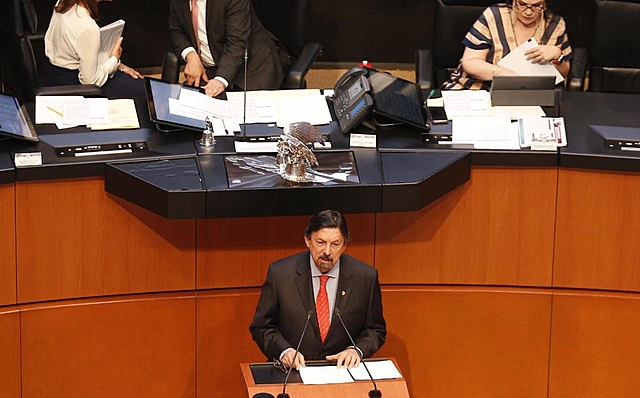 se agenda para primera lectura de el dictamen por parte de la cámara de diputados ademas de que se aprueba