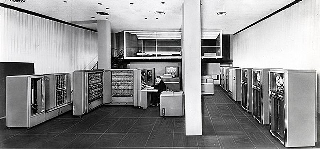 John Backus completes Speedcode