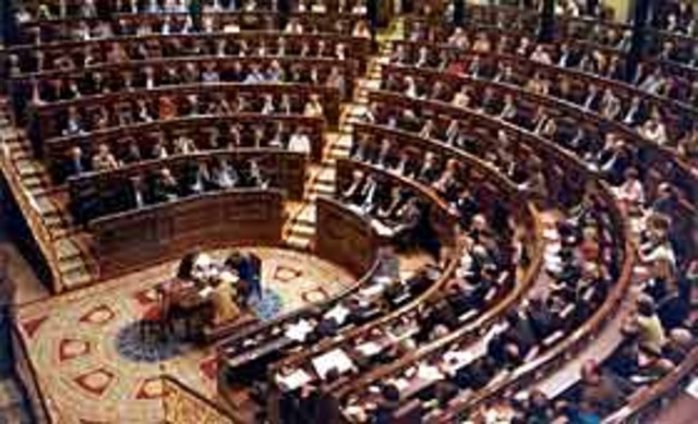 Larra sale elegido diputado