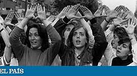 Timeline: FEMINISMOS A TRAVÉS DE LA HISTORIA