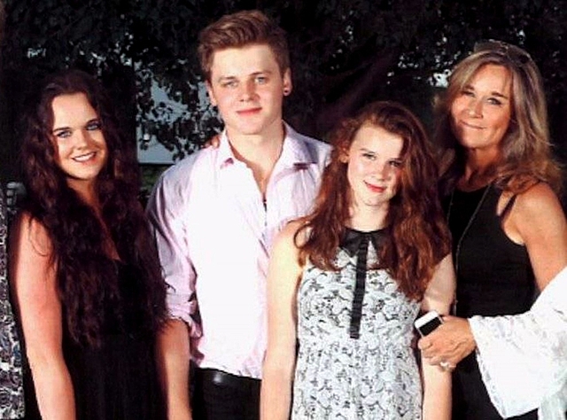 VIDA FAMILIAR DE ANGELA AHRENDTS