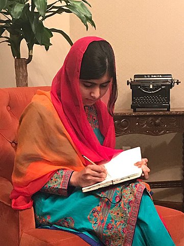 defendio el derecho a que las mujeres tuvieran educacion