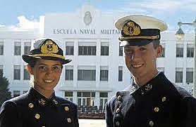 Se funda la Escuela Naval