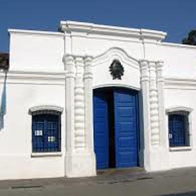 Timeline: DE LA REVOLUCIÓN A LA INDEPENDENCIA