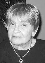 María Martina Casullo,  ubicaba el surgimiento del concepto de promoción de la salud, que anticipa el enfoque salugénico en el campo de las ciencias sociales, y, definía a la psicología positiva como un nuevo paradigma de reflexión teórica y metodológica