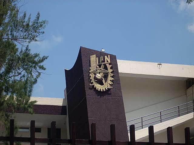 Escuela superior de comercio y administración