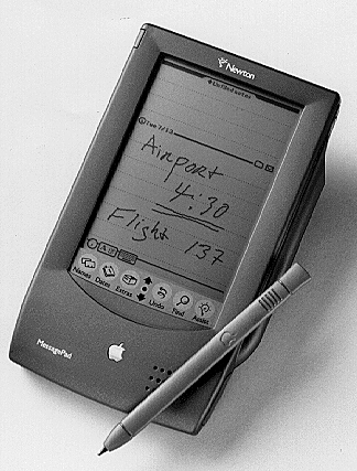 Aparecen a comienzos del siglo XXI los computadores de bolsillo, primeras PDA.