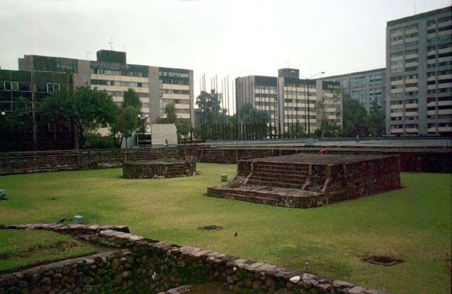 acontecimiento fenomeno politico