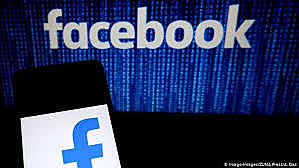 Facebook aparece en escena.