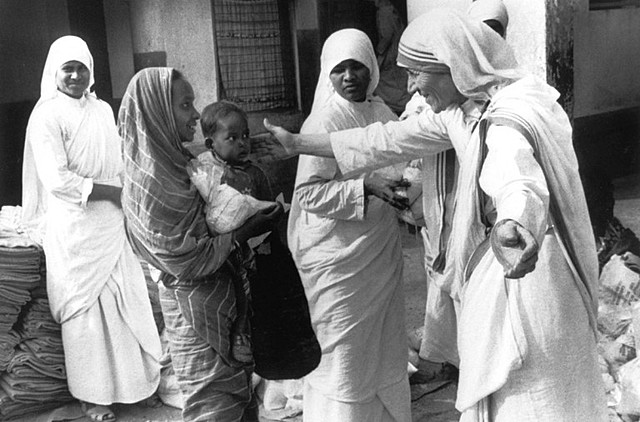 (1910-1997) Madre Teresa De Calcuta - Humanismo Democrático