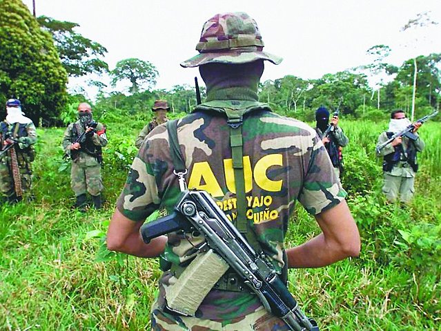 Autodefensas unidas de Colombia (AUC)