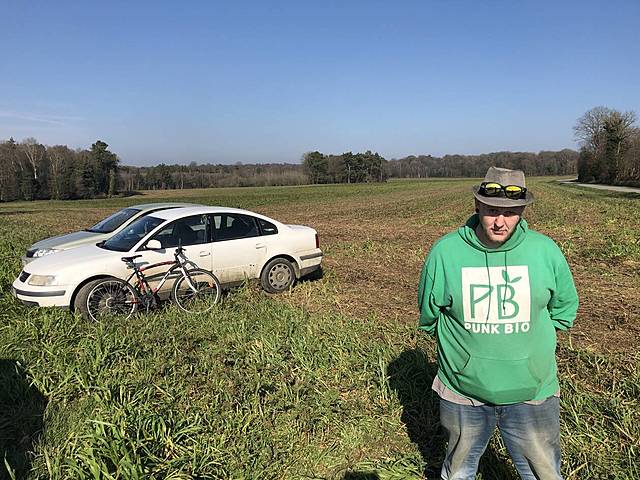 ENVIRONNEMENT - MANIFESTATION ANTI ELOLIEN - LES FORGES DE LANOUÉE