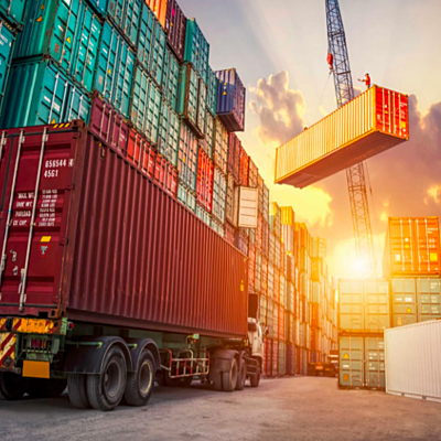 Timeline: evolución del contenedor y su aporte a la industria