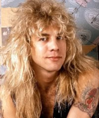 Steven Adler gets kicked out of the band