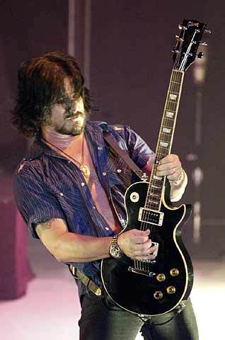 Gilby Clarke's first live show with the band