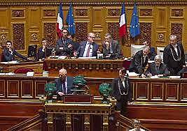FRANCIA SENADO CONSERVADOR