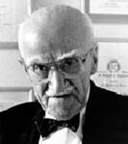 Juran es invitado por los japoneses a dictar una conferencia sobre administración y mejoramiento de calidad.