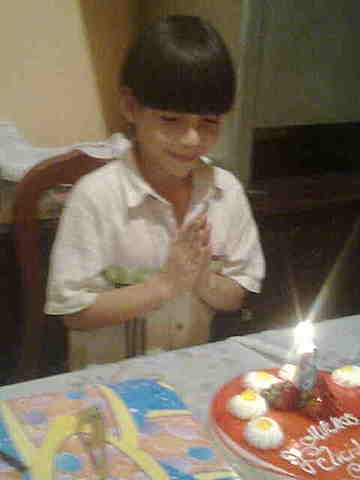 MY FIRST BIRTHDAY CAKE