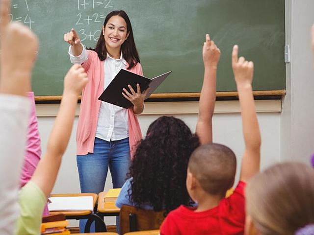 EDUCACIÓN Y NO FUSILES