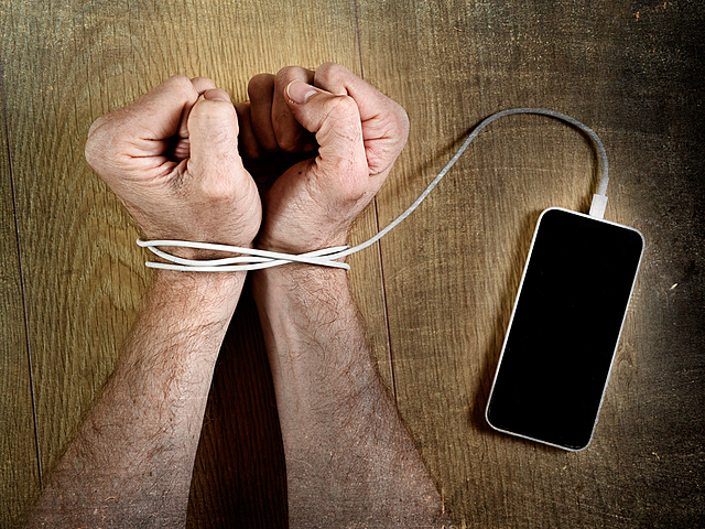 Redes sociales adictivas