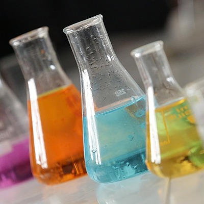 Timeline: Historia de Ácido y Base