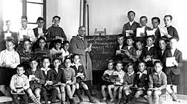 Timeline: Desarrollo Histórico de la Educación Media de Guatemala