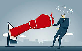 USO DE SEUDÓNIMOS EN REDES SOCIALES