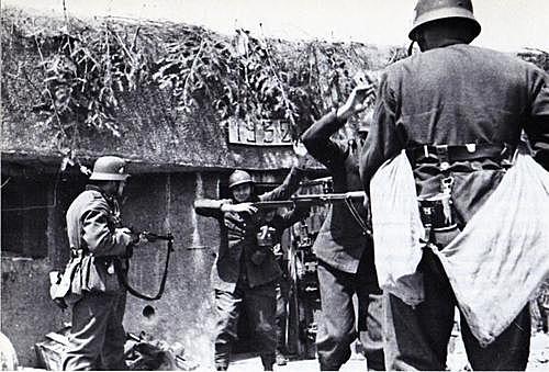 Francia y los Países Bajos son atacados