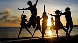 Timeline: LA FELICIDAD