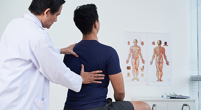 MANIPULACIÓN QUIROPRÁCTICA Y OSTEOPATÍA