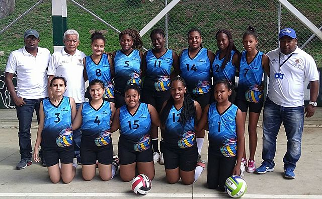 I start volleyball training.