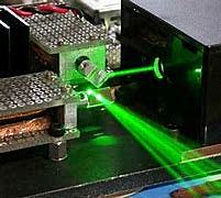 rayo laser a partir de las ideas de Einstein