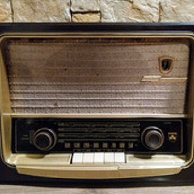 Timeline: historia de la radio