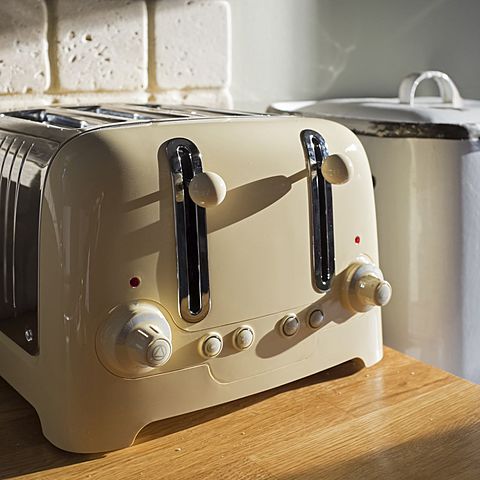 The first toaster was created.