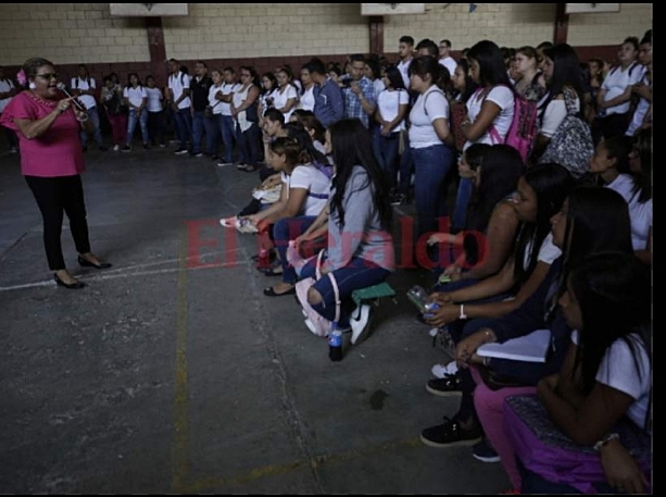 INCORPORACIÓN DE LOS ESTUDIOS PRIMARIA, BÁSICA, BACHILLERATO ACELERADO.