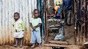 Pobreza: vivienda, agua, salud, higiene, nutrición y catástrofesnaturales.