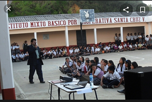 Los Origenes de los Institutos por Cooperativa