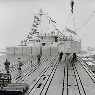 Timeline: Evolución del contenedor y su impacto en la industria