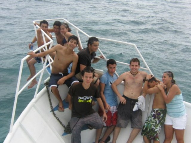 Viaje a Cayos de Belice con toda la Promoción del Colegio