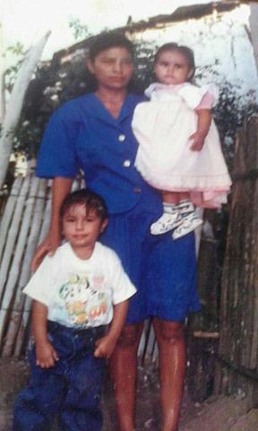 nacimiento de angie, hermana de yulieth