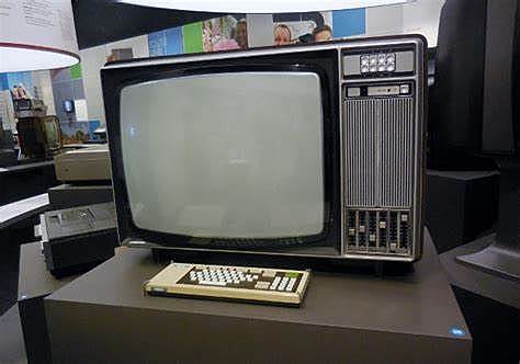 TELEVISOR