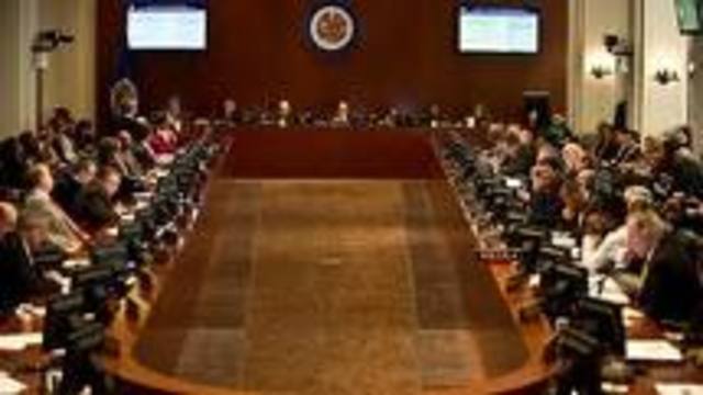 CRISIS POLITICAS Y MISIONES ESPECIALES