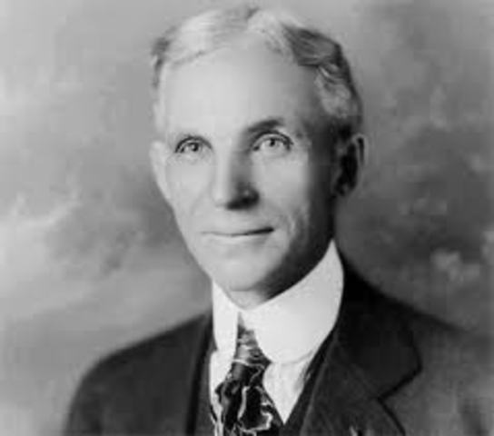Henry Ford Introduce la primera "Linea de Ensamblaje"